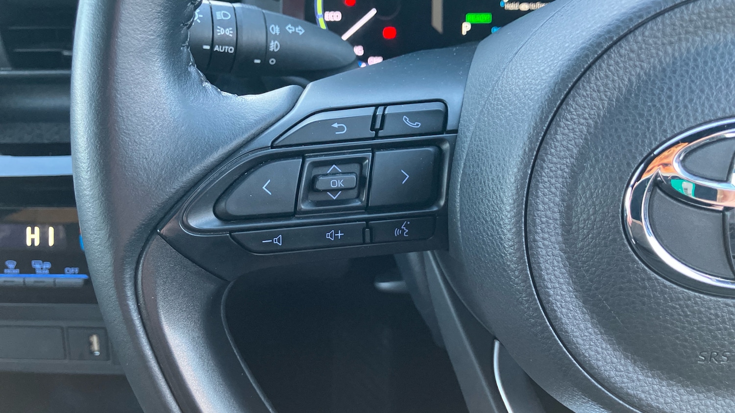 Used Toyota Yaris Cross 2022 for sale - 76384236: Photo 38