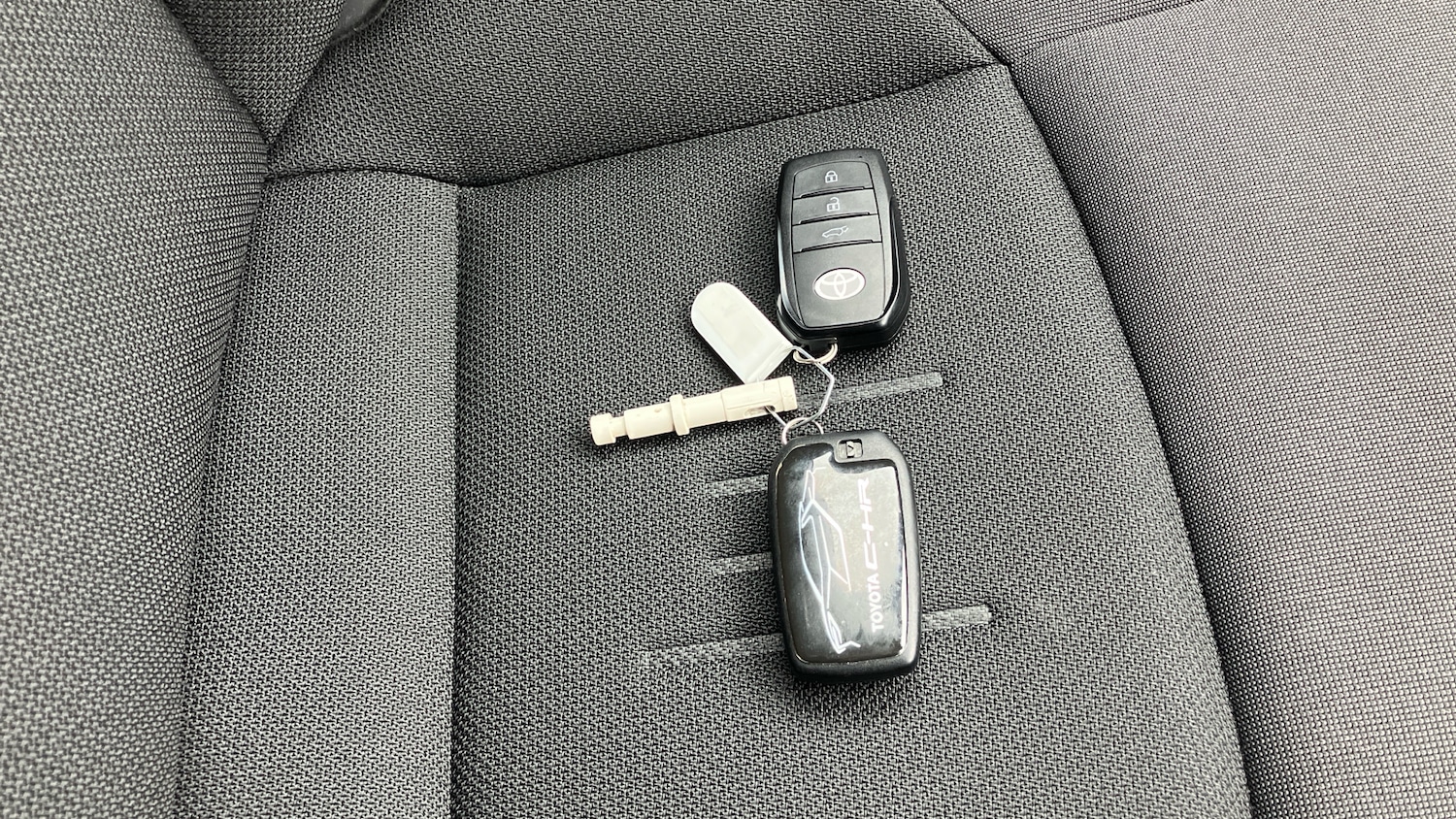 Used Toyota C-HR 2025 for sale - 78108136: Photo 28