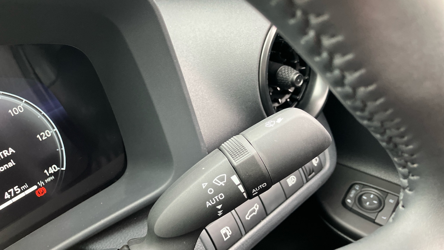 Used Toyota C-HR 2025 for sale - 78108136: Photo 32