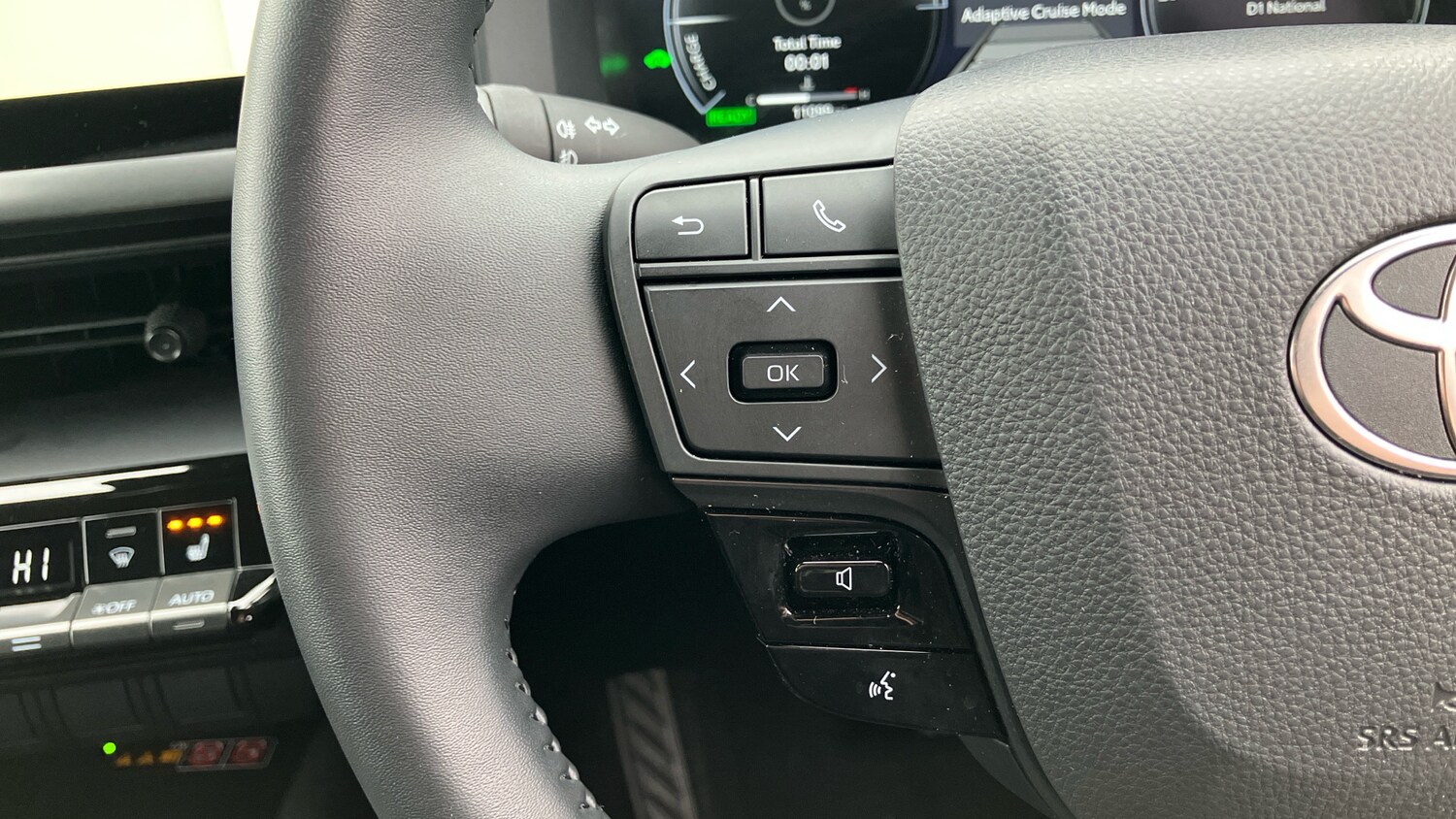 Used Toyota C-HR 2025 for sale - 78108136: Photo 55