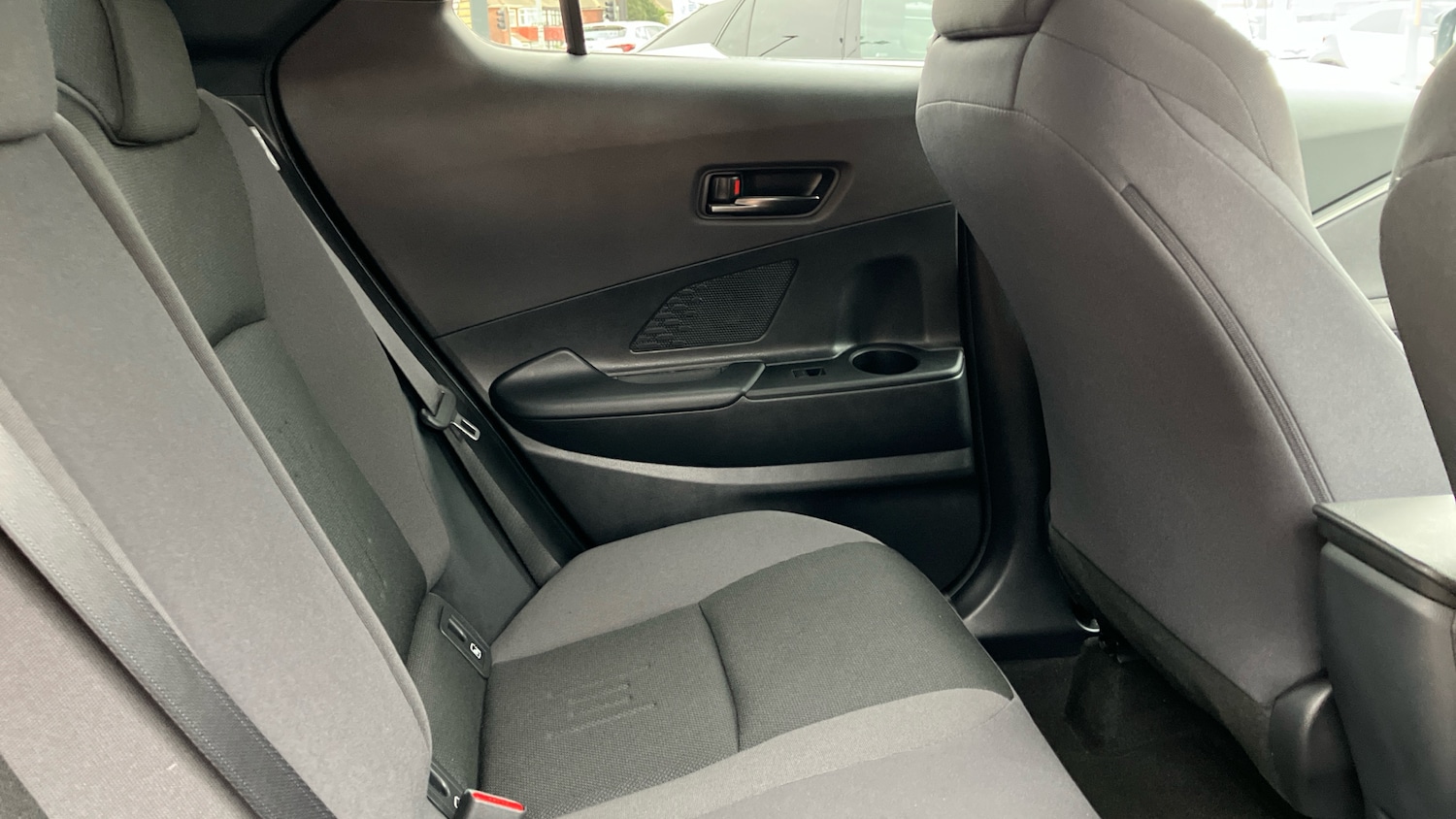 Used Toyota C-HR 2025 for sale - 78108136: Photo 8