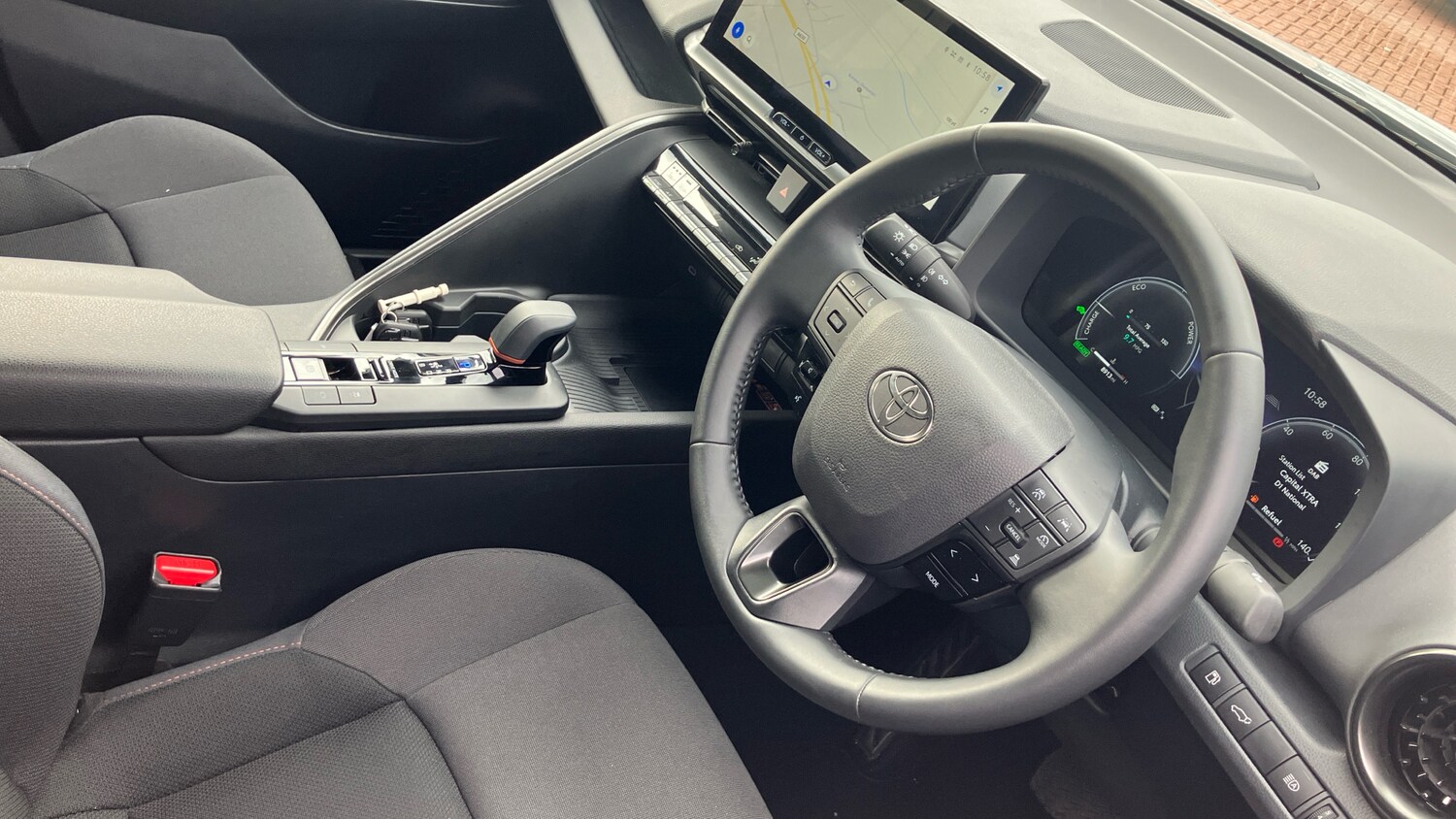 Used Toyota C-HR 2025 for sale - 76196311: Photo 11