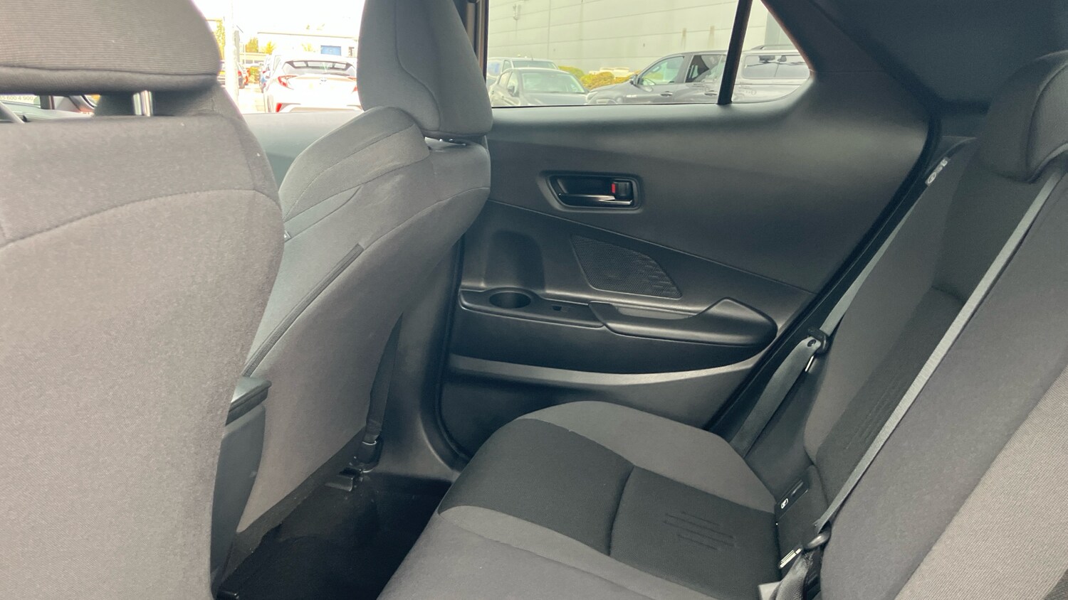 Used Toyota C-HR 2025 for sale - 76196311: Photo 13