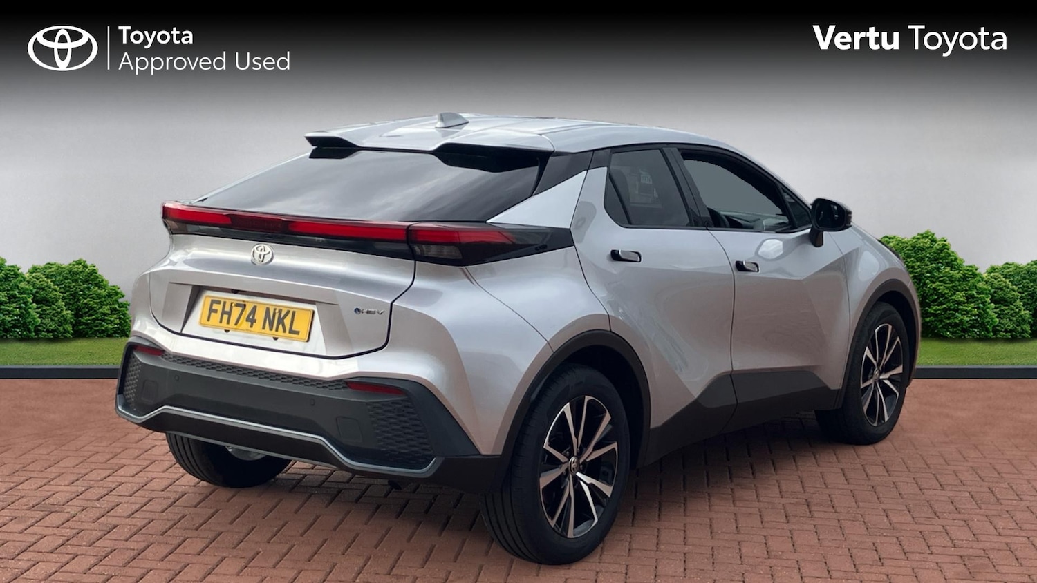 Used Toyota C-HR 2025 for sale - 76196311: Photo 2