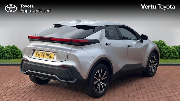 Used Toyota C-HR 2025 for sale - 76196311: Photo 2