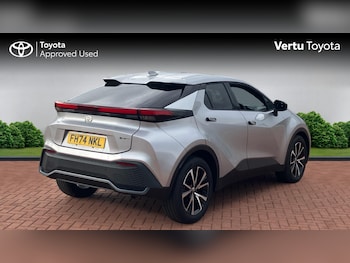 Used Toyota C-HR 2025 for sale - 76196311: Photo 2