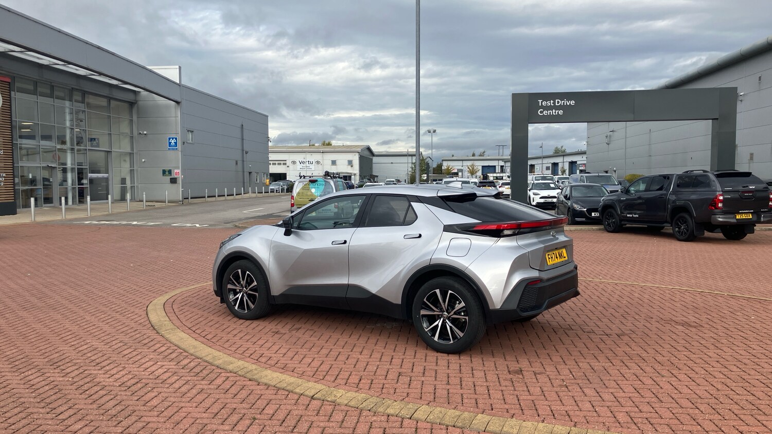 Used Toyota C-HR 2025 for sale - 76196311: Photo 30