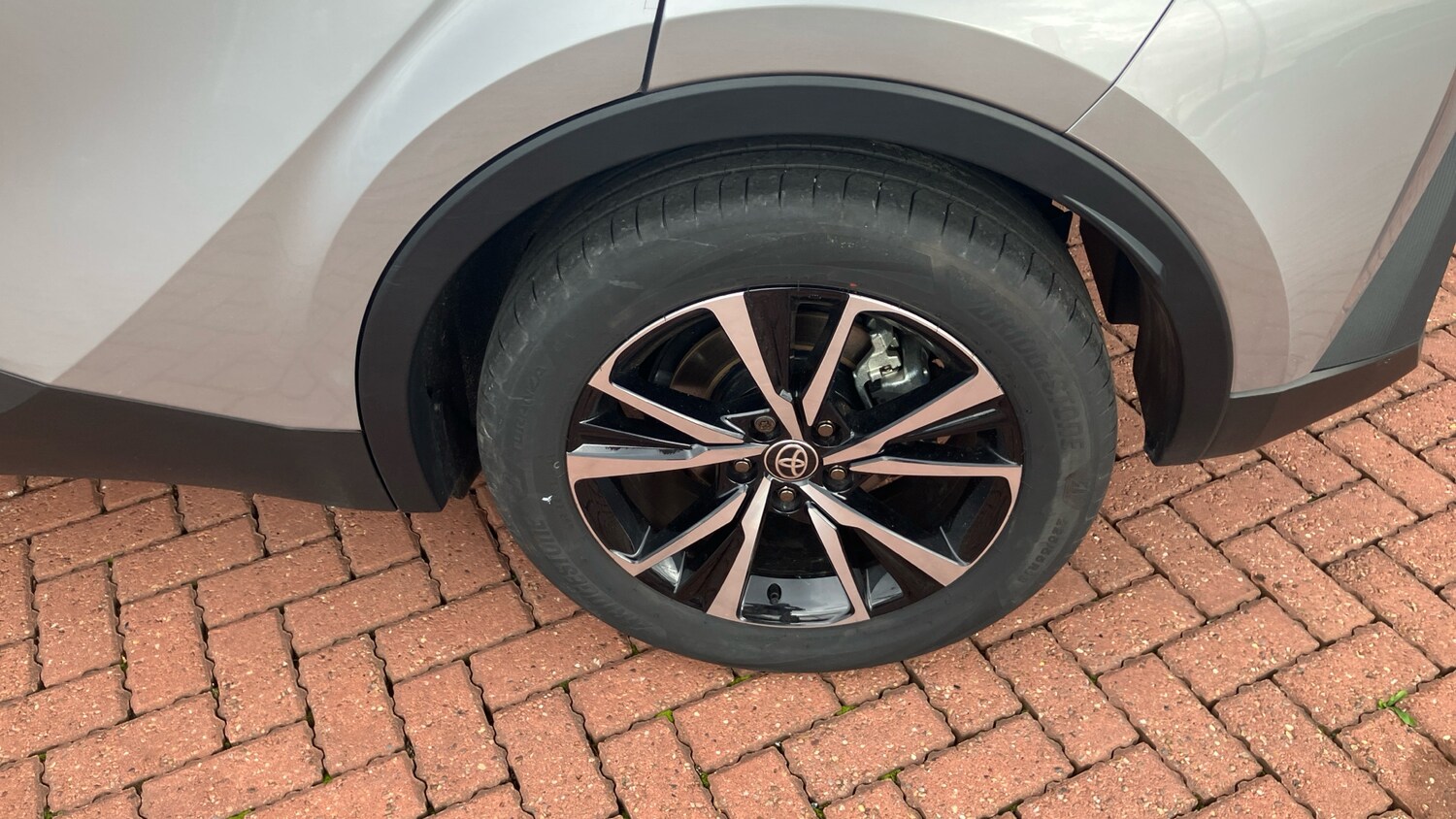 Used Toyota C-HR 2025 for sale - 76196311: Photo 32