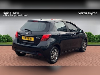 Used Toyota Yaris 2015 for sale - 76426210: Photo