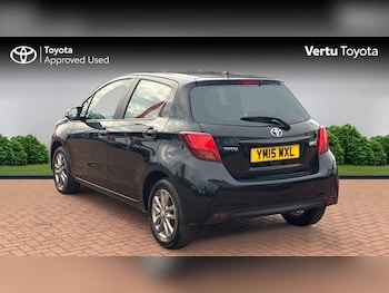 Used Toyota Yaris 2015 for sale - 76426210: Photo