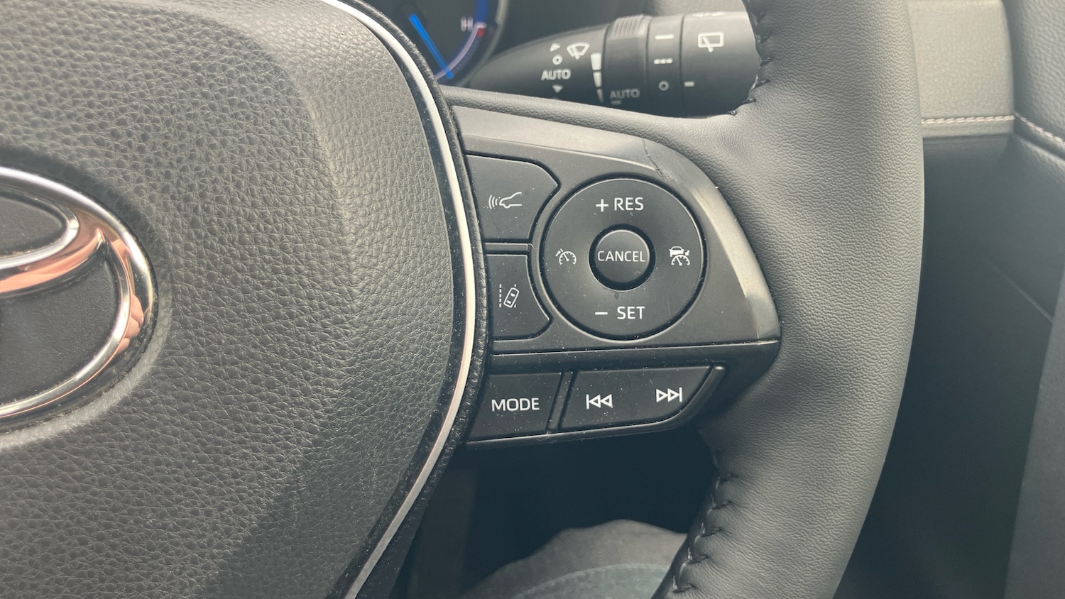 Used Toyota RAV4 2019 for sale - 77996935: Photo 43