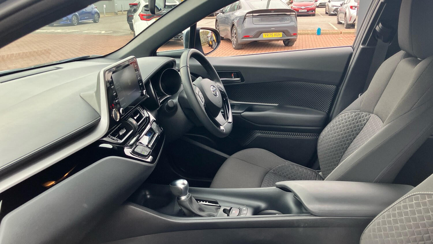 Used Toyota C-HR 2023 for sale - 78015107: Photo 10