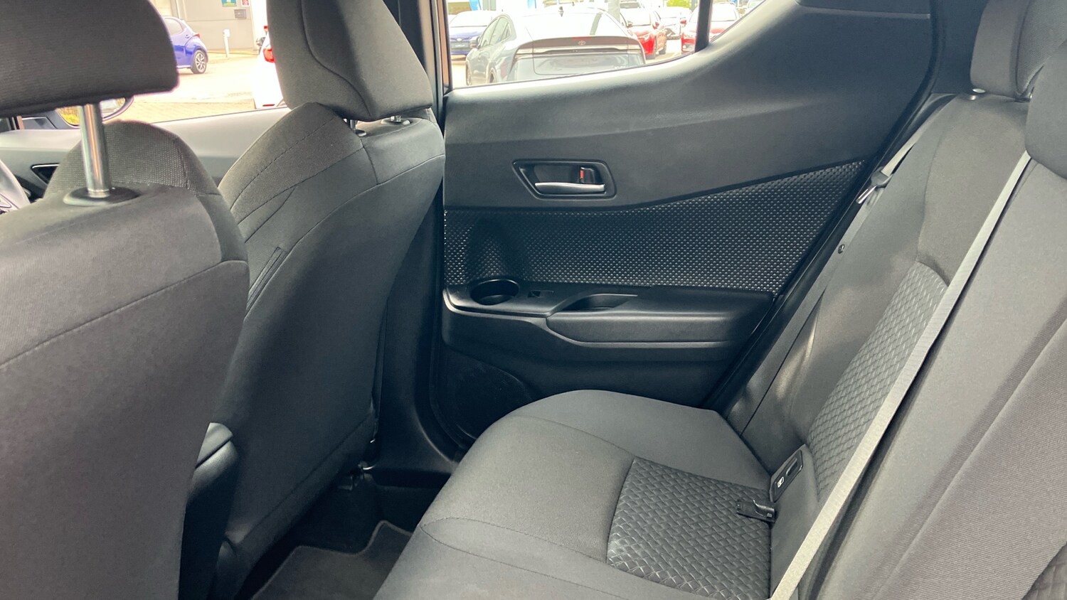 Used Toyota C-HR 2023 for sale - 78015107: Photo 13