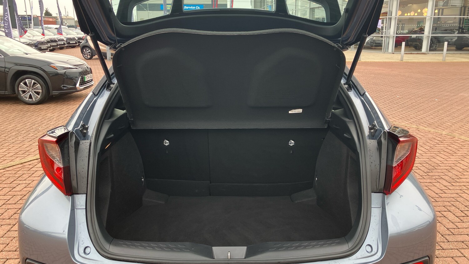 Used Toyota C-HR 2023 for sale - 78015107: Photo 14