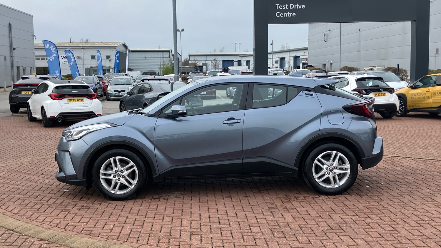 Used Toyota C-HR 2023 for sale - 78015107: Photo 17