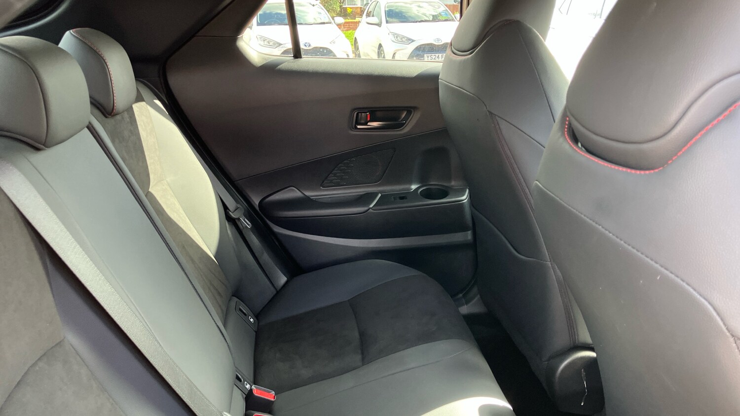 Used Toyota C-HR 2024 for sale - 78162338: Photo 12