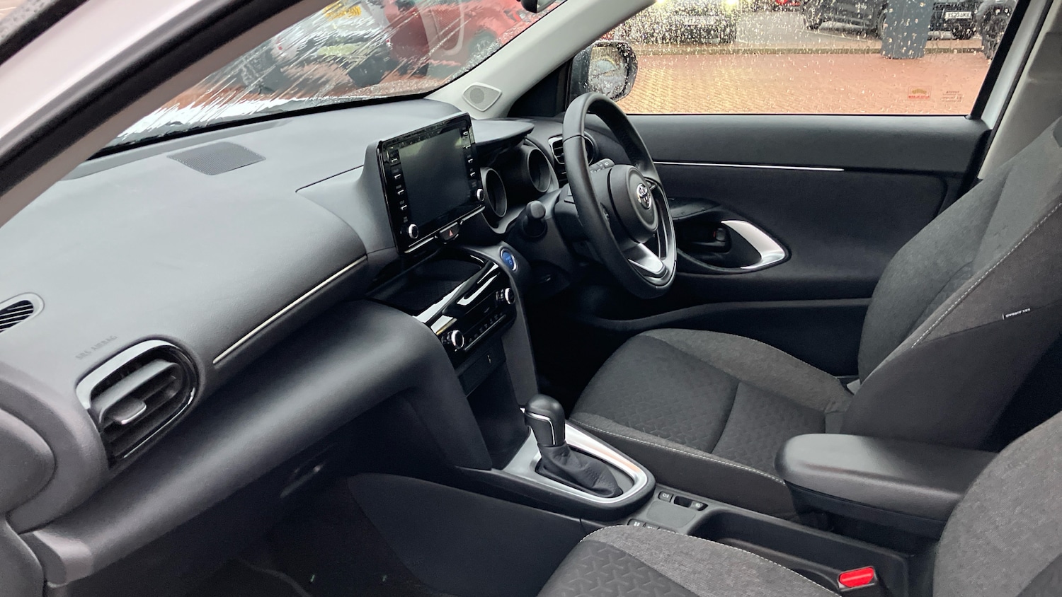 Used Toyota Yaris Cross 2024 for sale - 76565331: Photo 10