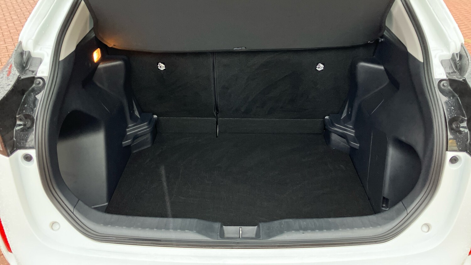 Used Toyota Yaris Cross 2024 for sale - 76565331: Photo 14