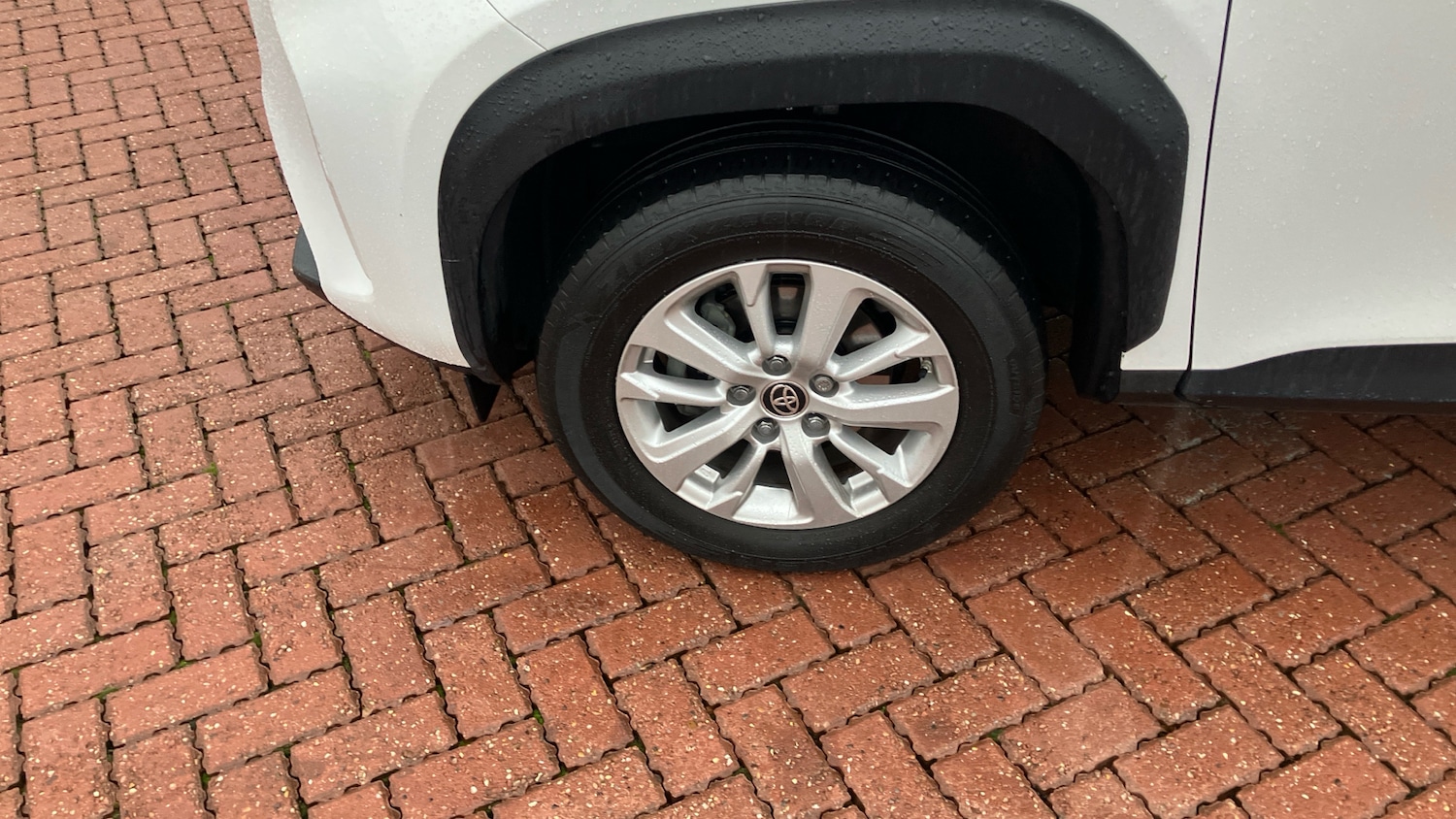 Used Toyota Yaris Cross 2024 for sale - 76565331: Photo 30