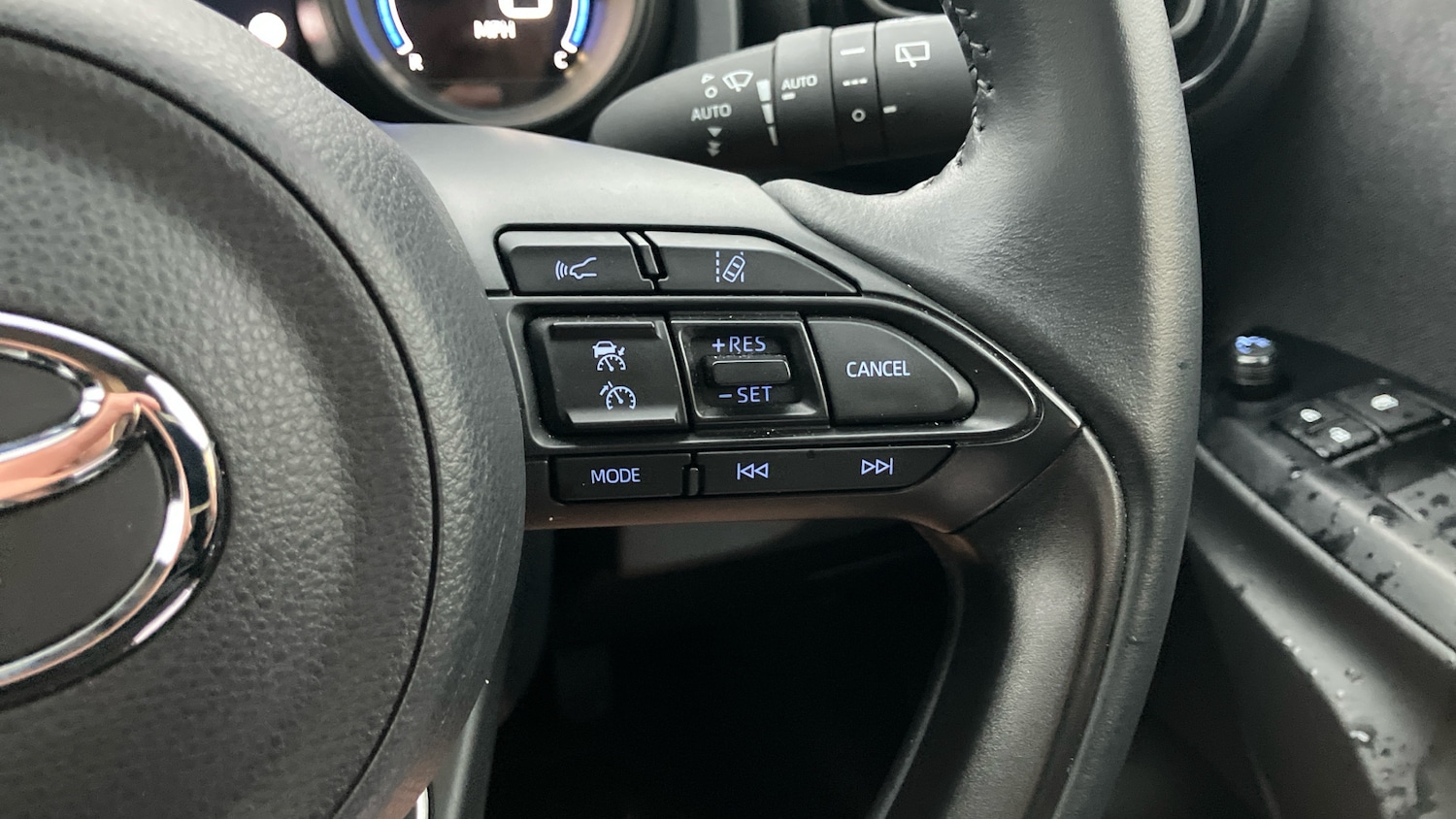 Used Toyota Yaris Cross 2024 for sale - 76565331: Photo 36