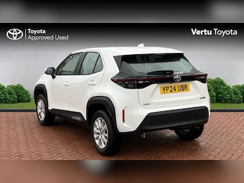 Used Toyota Yaris Cross 2024 for sale - 76565331: Photo