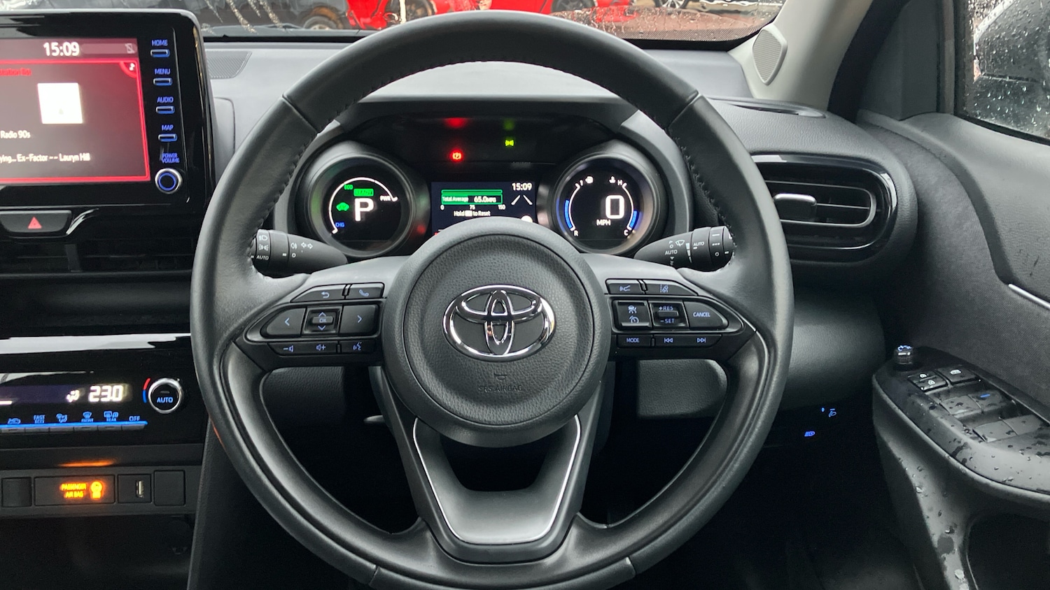 Used Toyota Yaris Cross 2024 for sale - 76565331: Photo 8