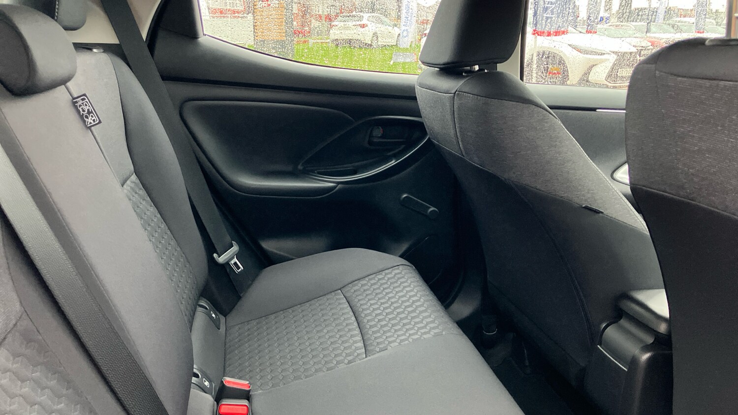 Used Toyota Yaris 2023 for sale - 77616627: Photo 12