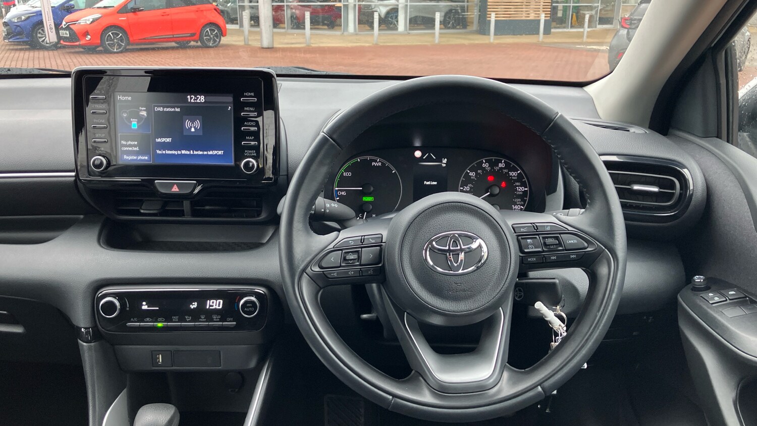 Used Toyota Yaris 2023 for sale - 77616627: Photo 6