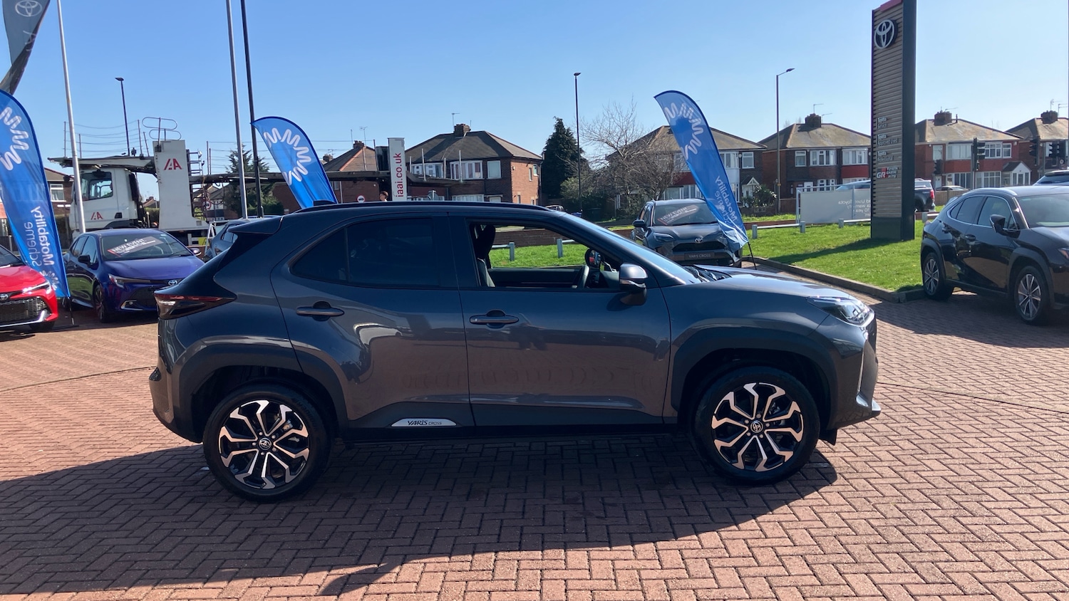 Used Toyota Yaris Cross 2025 for sale - 77950319: Photo 39