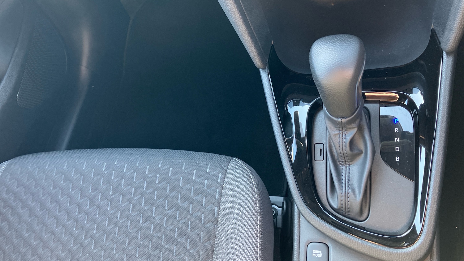 Used Toyota Yaris Cross 2025 for sale - 77950319: Photo 46