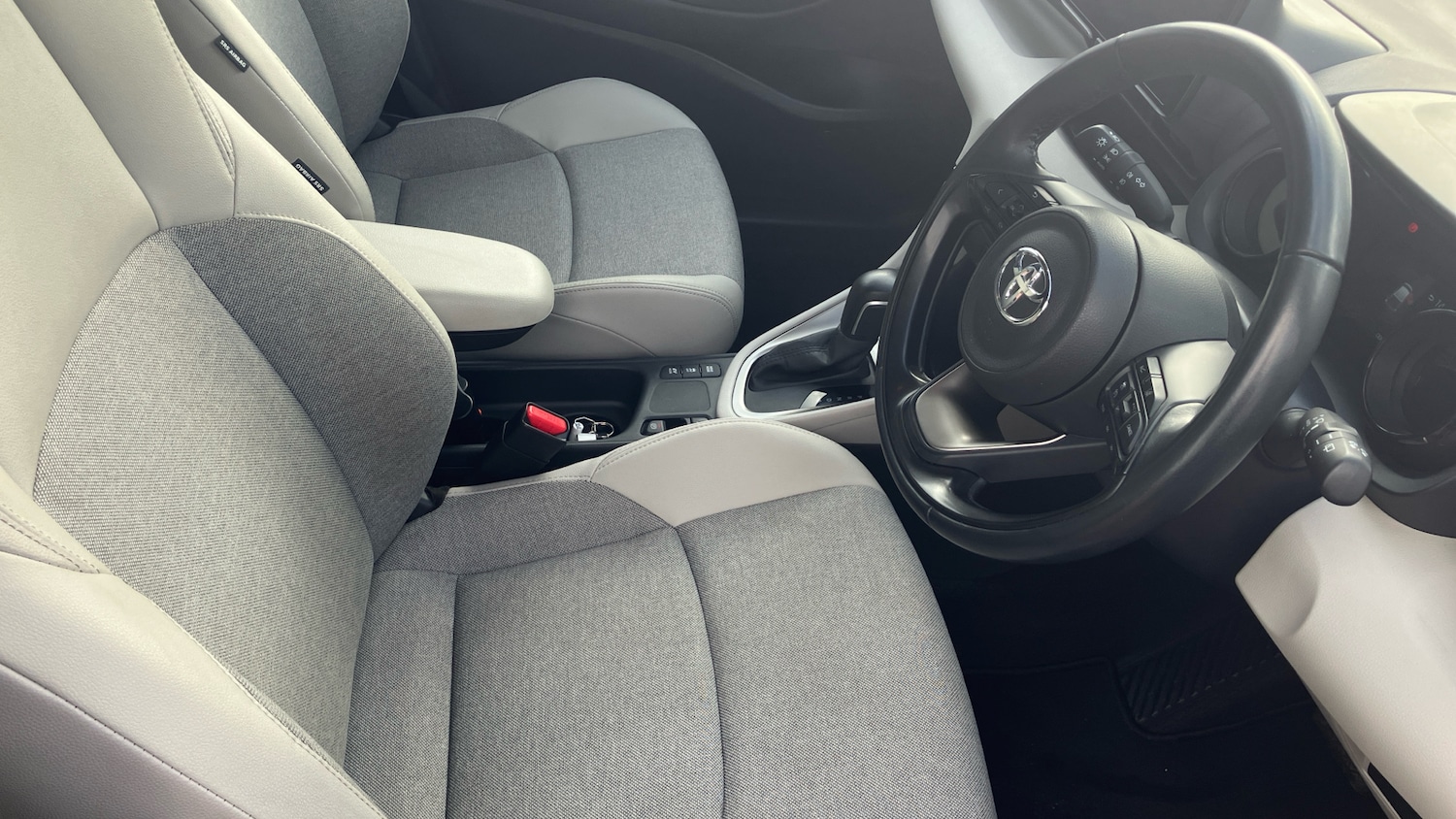 Used Toyota Yaris 2023 for sale - 76382531: Photo 11