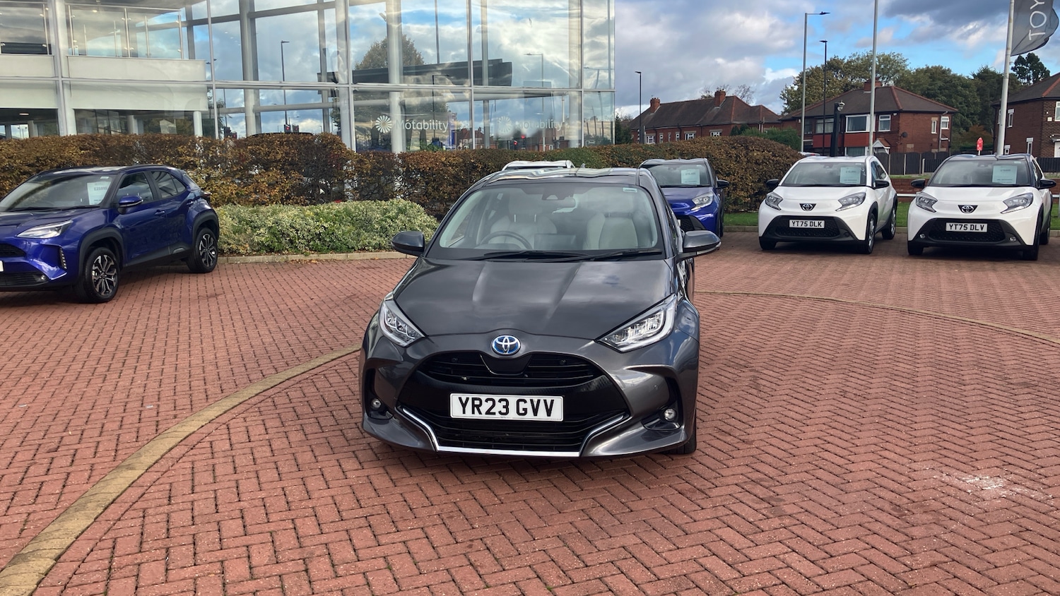 Used Toyota Yaris 2023 for sale - 76382531: Photo 32