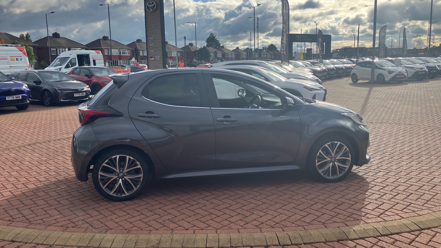 Used Toyota Yaris 2023 for sale - 76382531: Photo 34