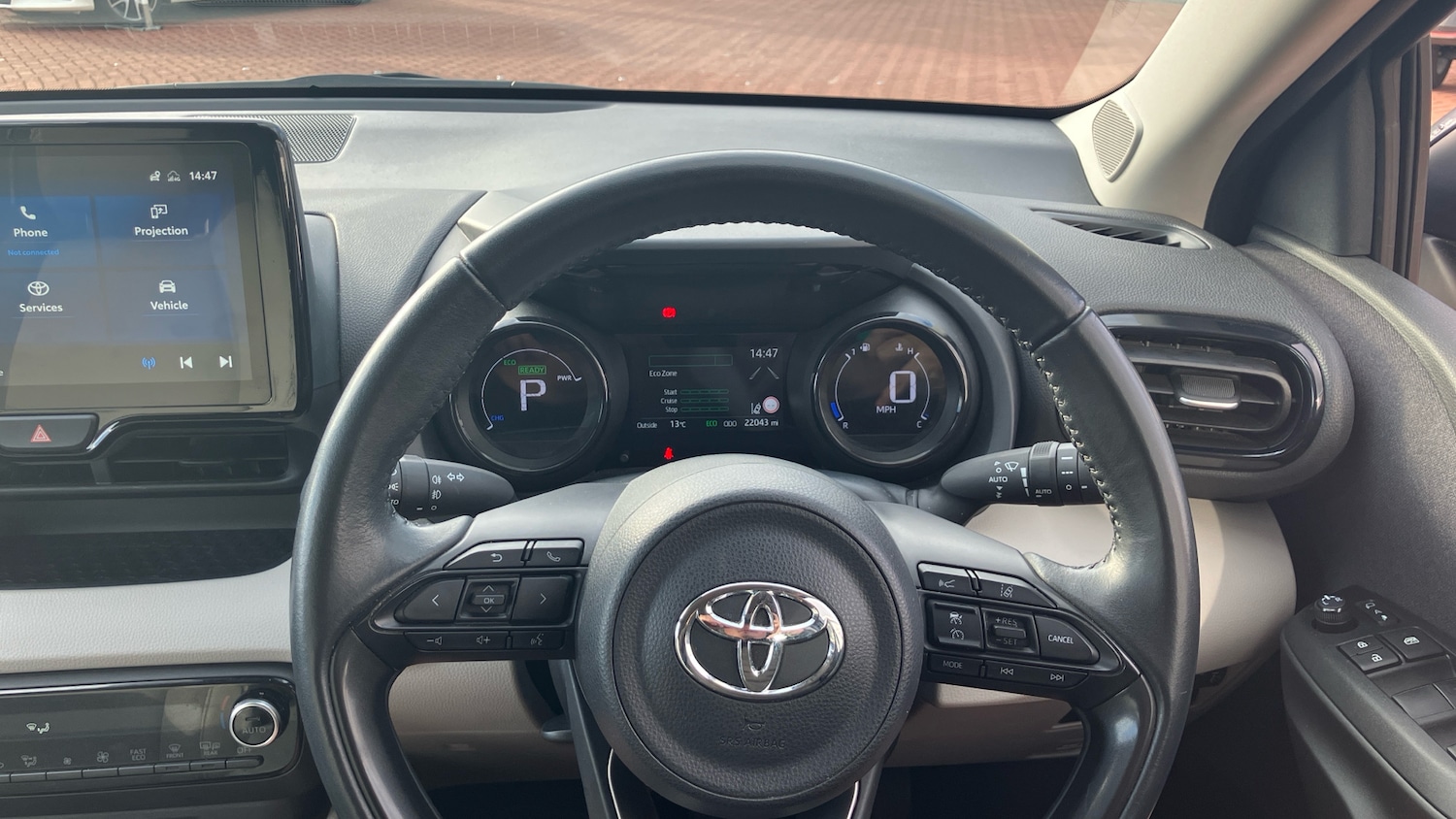 Used Toyota Yaris 2023 for sale - 76382531: Photo 44