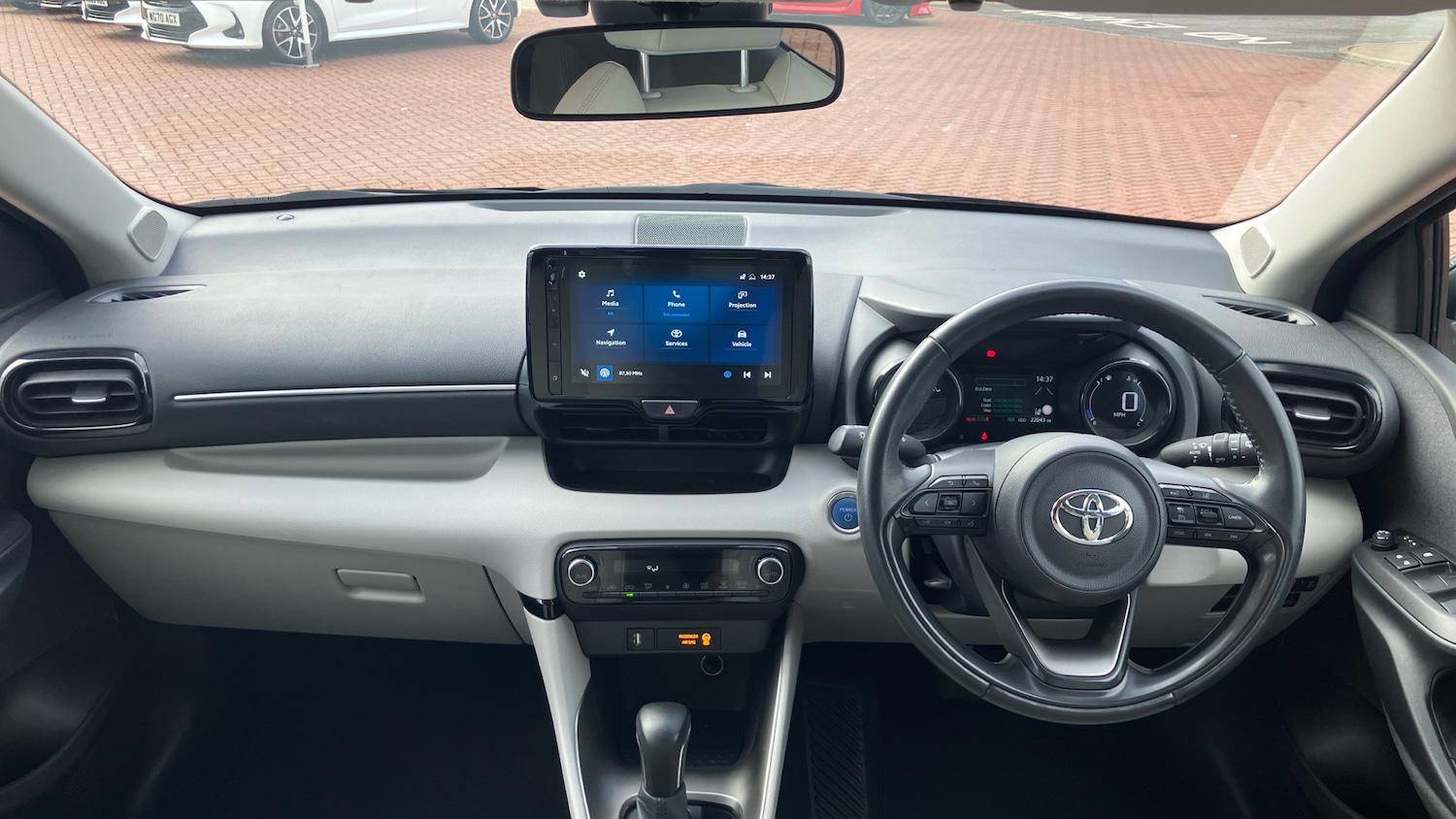 Used Toyota Yaris 2023 for sale - 76382531: Photo 5