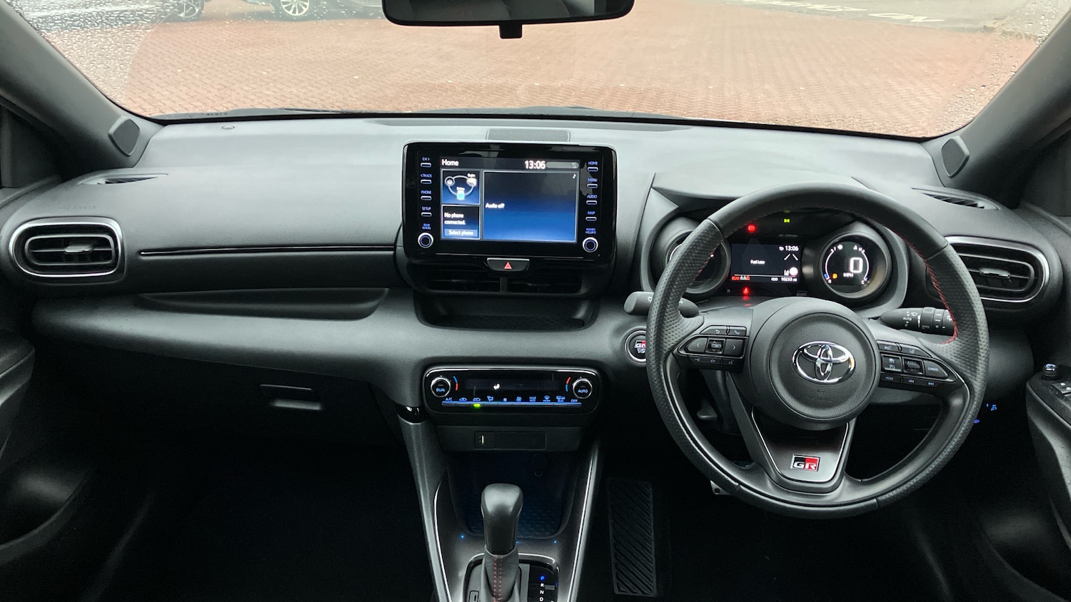 Used Toyota Yaris 2023 for sale - 77071385: Photo 36