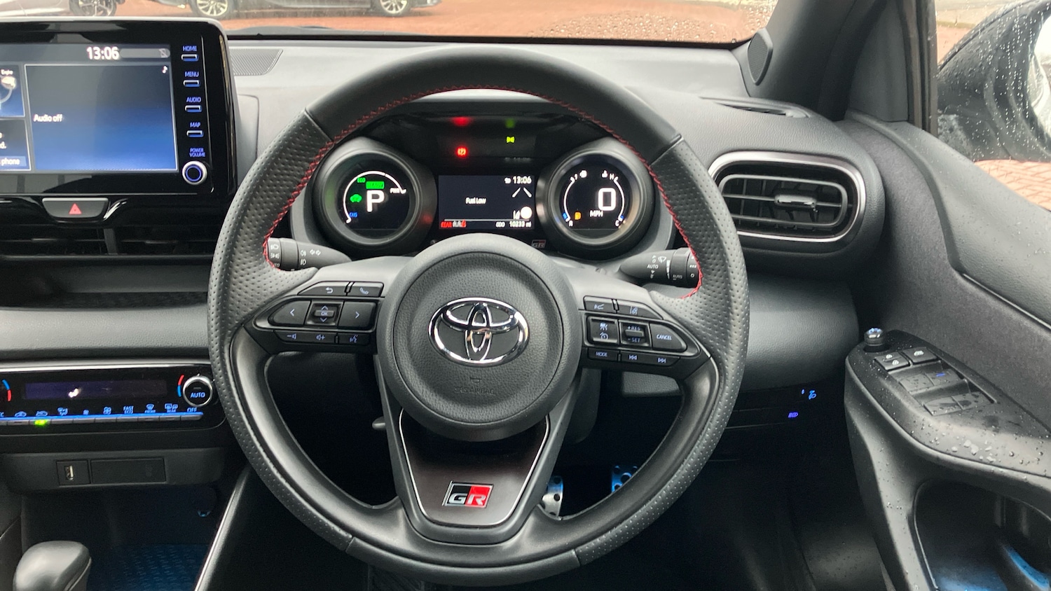 Used Toyota Yaris 2023 for sale - 77071385: Photo 8