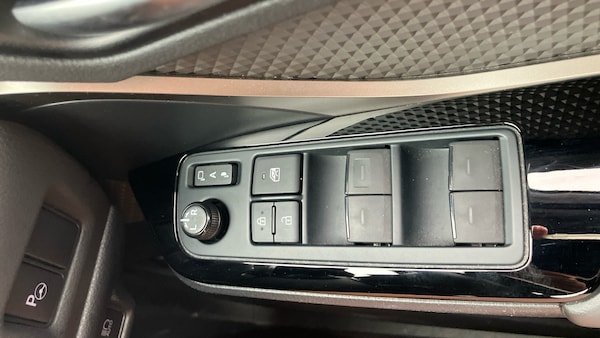 Used Toyota C-HR 2022 for sale - 76263142: Photo 37