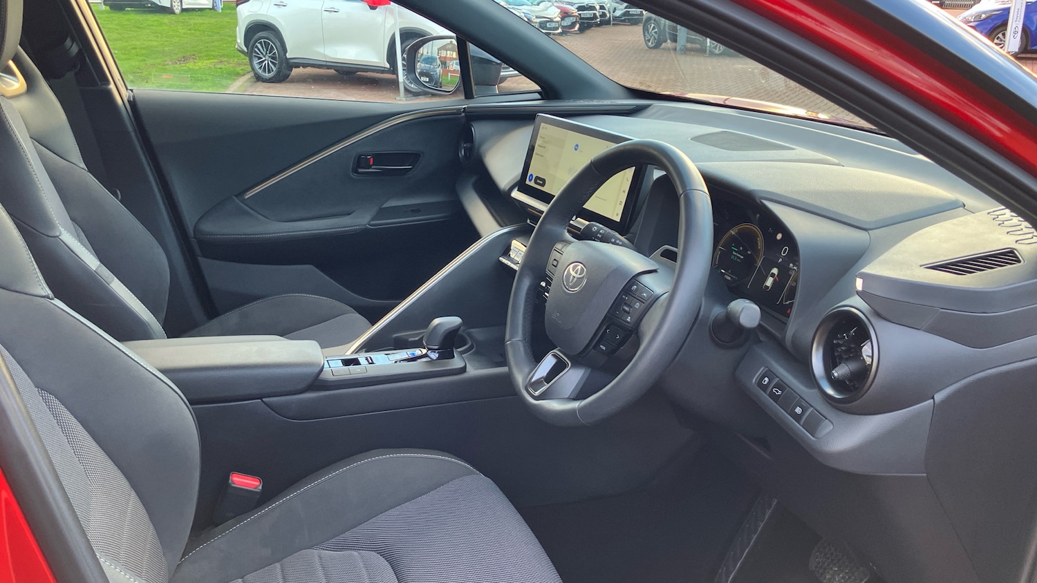 Used Toyota C-HR 2024 for sale - 77595154: Photo 11