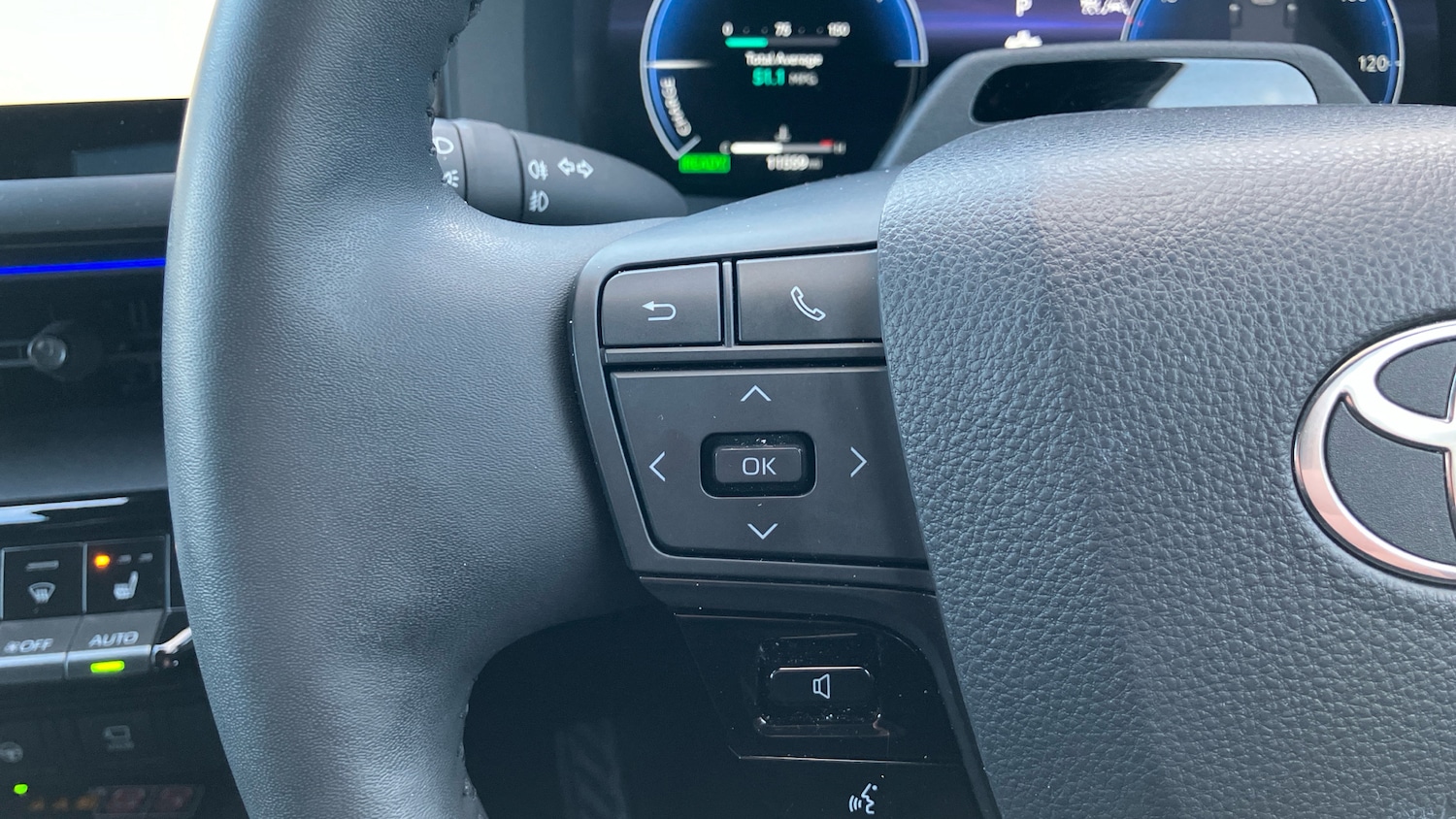 Used Toyota C-HR 2024 for sale - 77595154: Photo 38