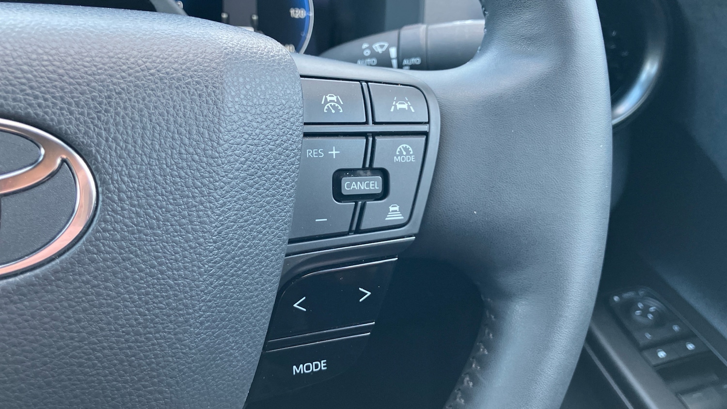 Used Toyota C-HR 2024 for sale - 77595154: Photo 39