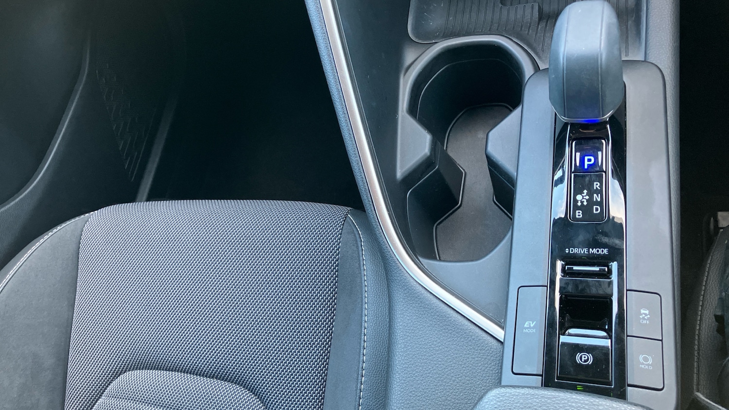 Used Toyota C-HR 2024 for sale - 77595154: Photo 41