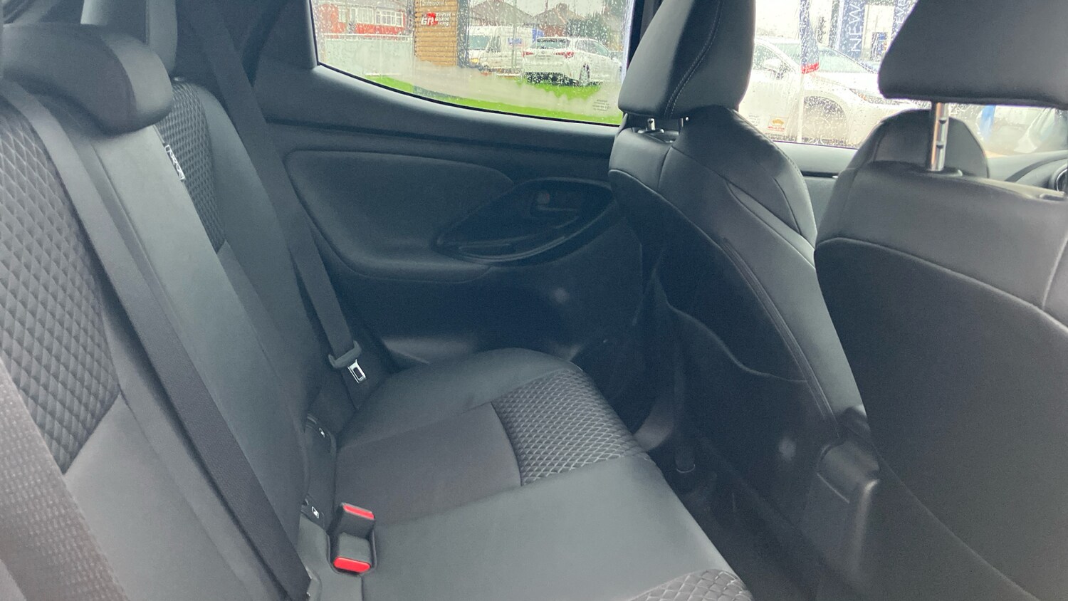 Used Toyota Yaris 2021 for sale - 77616623: Photo 12