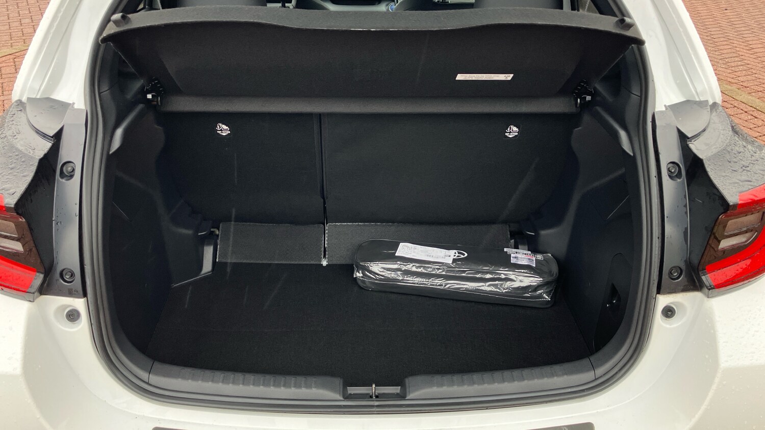 Used Toyota Yaris 2021 for sale - 77616623: Photo 14