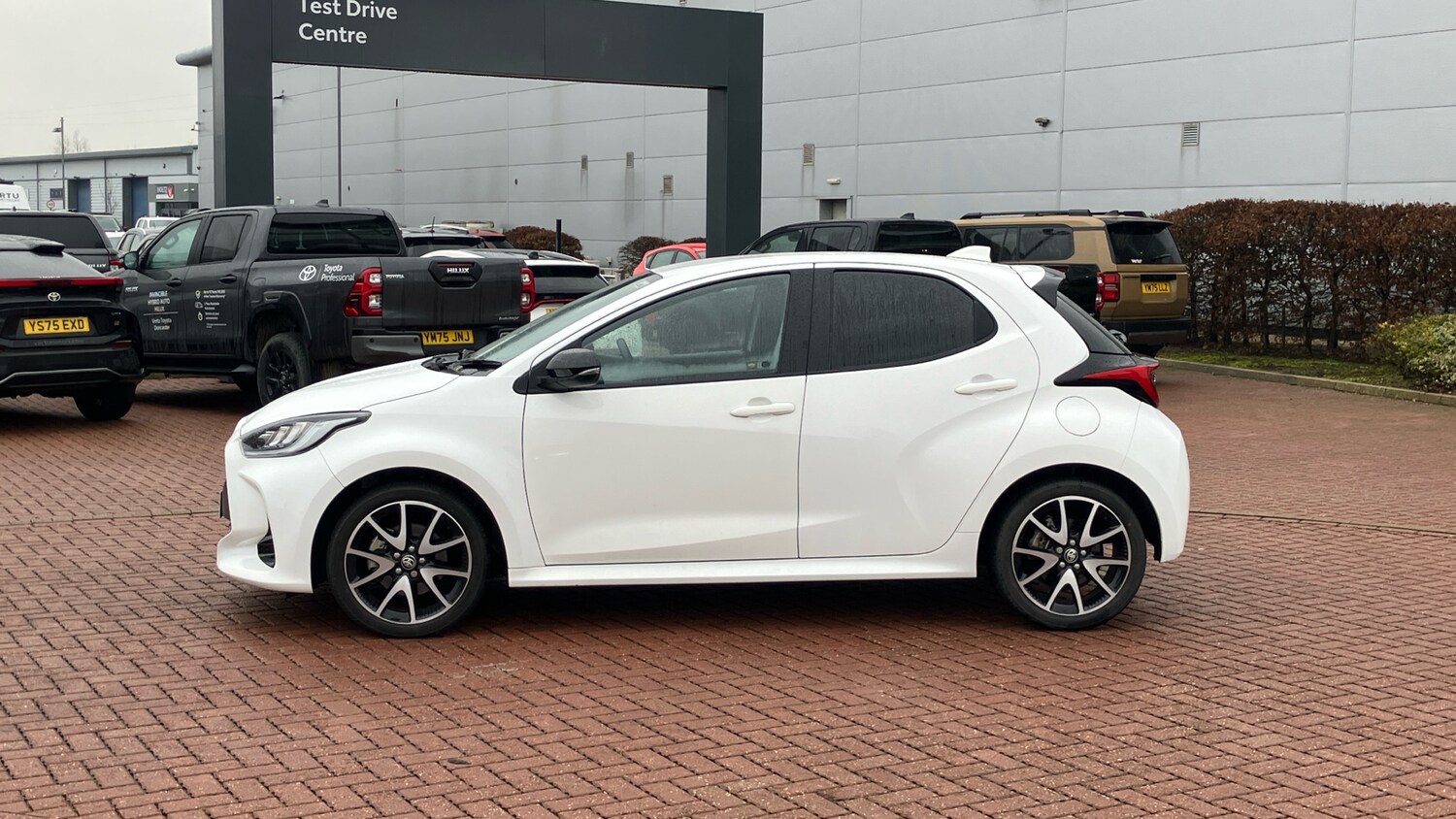 Used Toyota Yaris 2021 for sale - 77616623: Photo 17