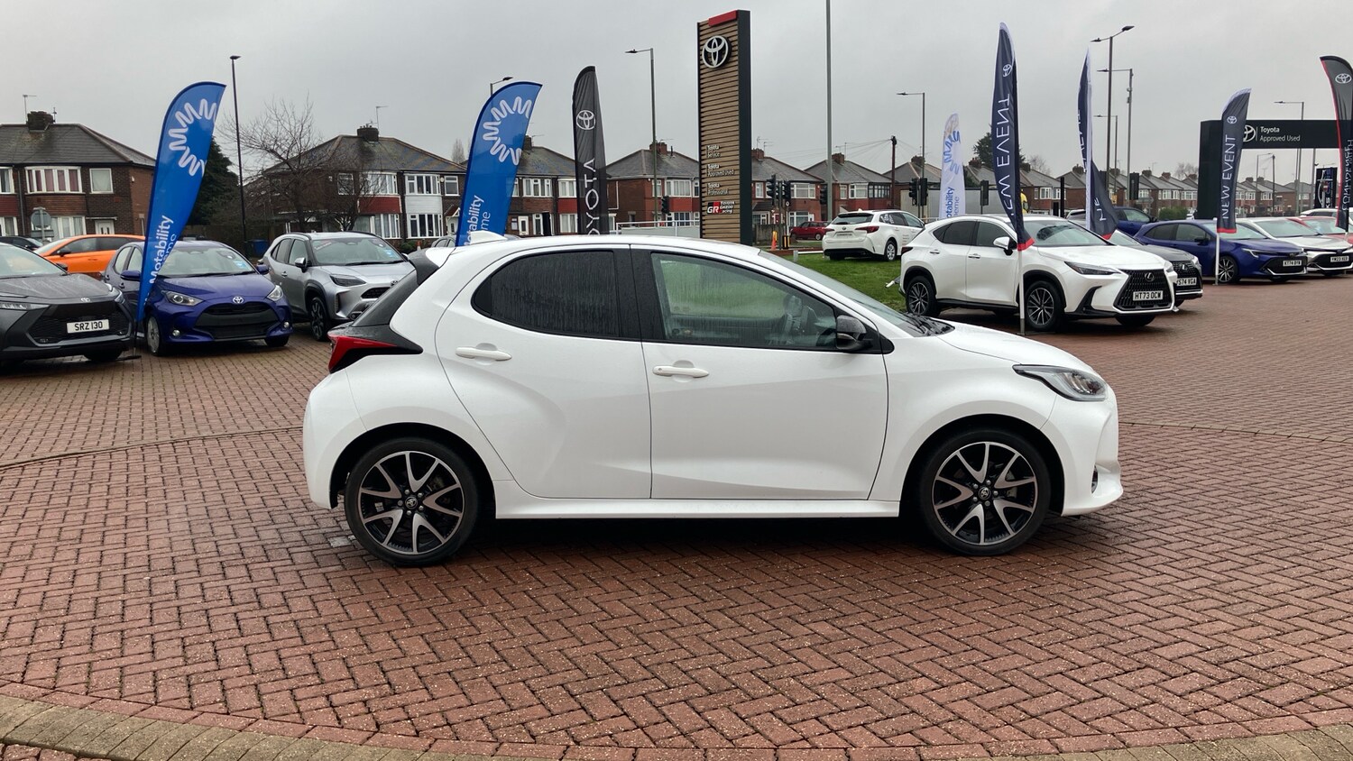 Used Toyota Yaris 2021 for sale - 77616623: Photo 29