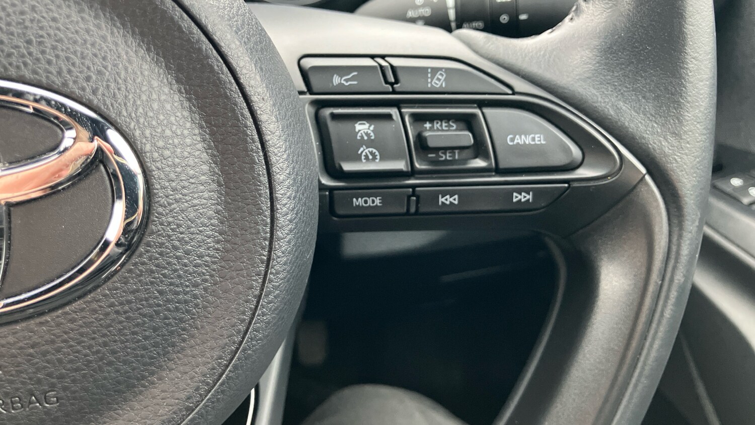 Used Toyota Yaris 2021 for sale - 77616623: Photo 37