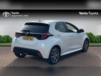 Used Toyota Yaris 2024 for sale - 77761737: Photo