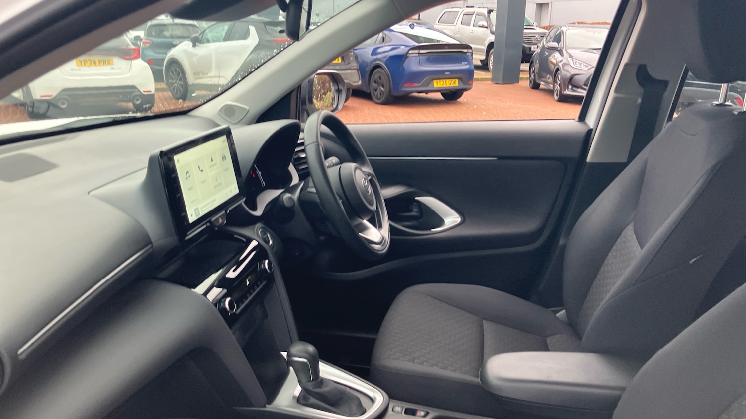 Used Toyota Yaris Cross 2024 for sale - 76980772: Photo 10