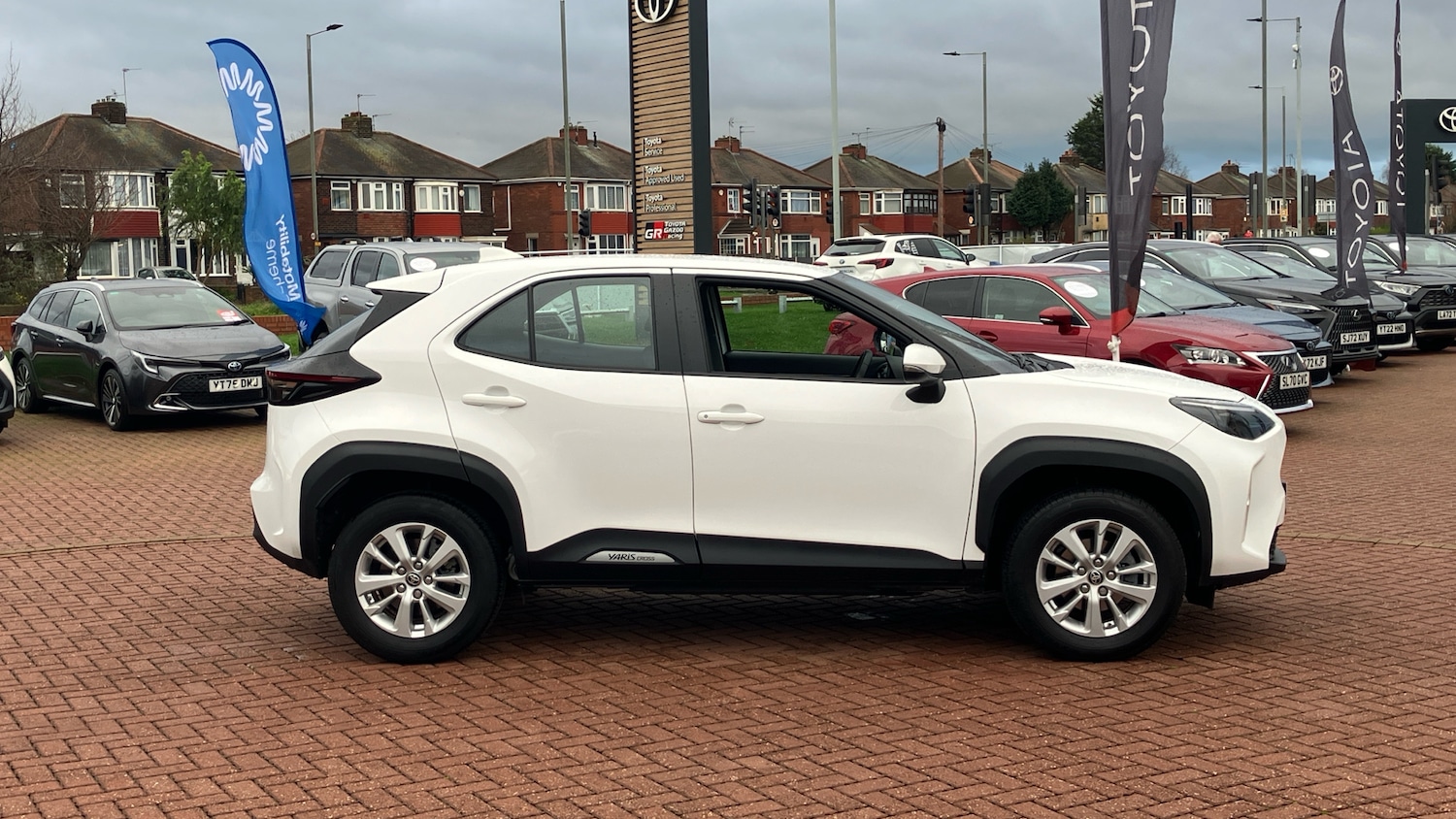 Used Toyota Yaris Cross 2024 for sale - 76980772: Photo 16